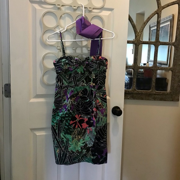 Edme & Esyllte Dress- Pretty! - Picture 3 of 11